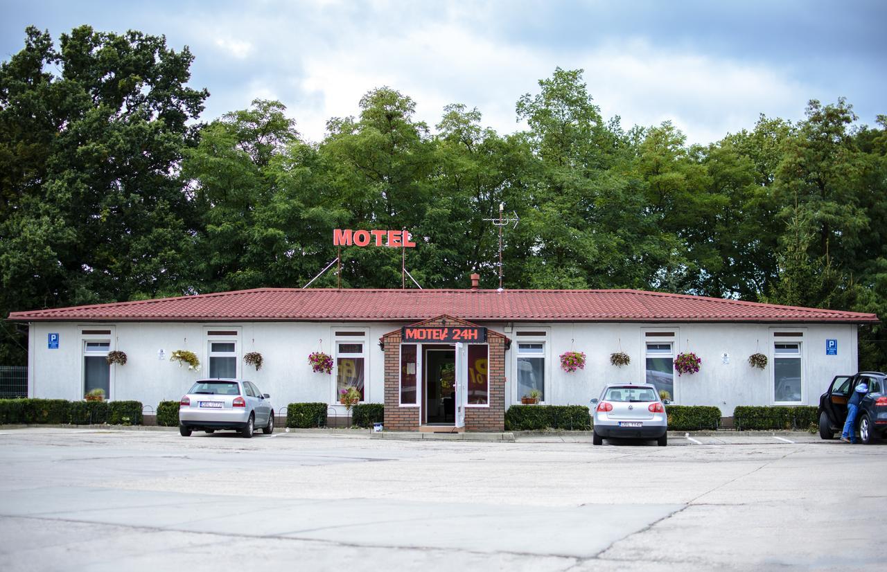 Motel W Lace Boleslawiec  Extérieur photo